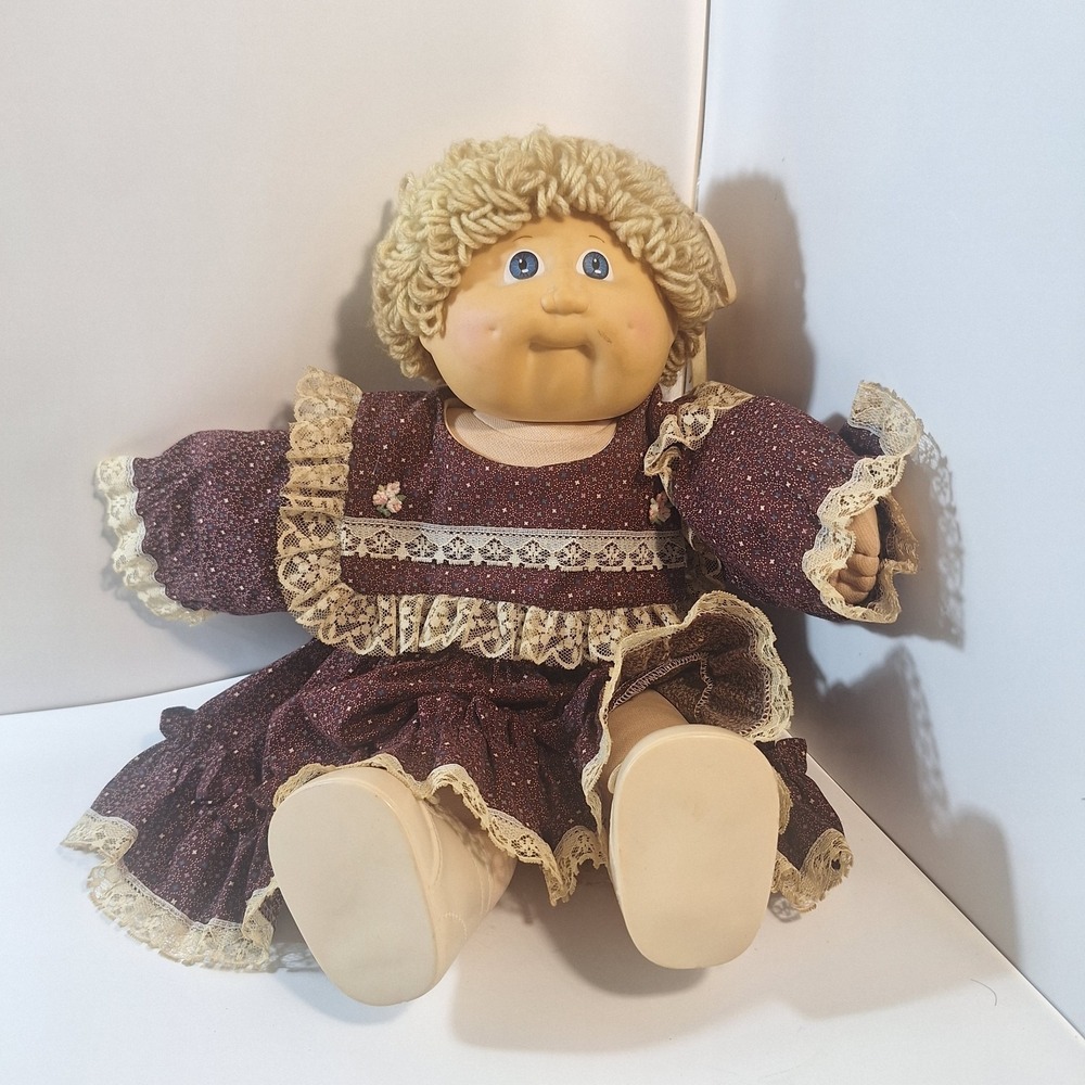 Vintage Cabbage Patch Kids Doll Girl With Dress & Shoes 1985 Plush Stuffed Doll